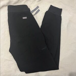 FIGS Zamora joggers in Black